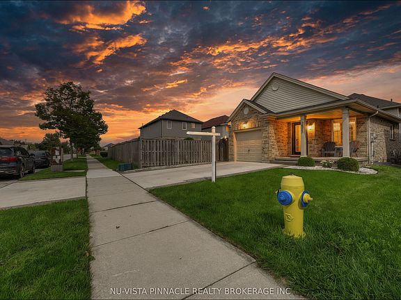 2nd image of 2871 Meadowgate Blvd