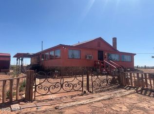 101 S Desert Hills Rd, Winslow, AZ 86047