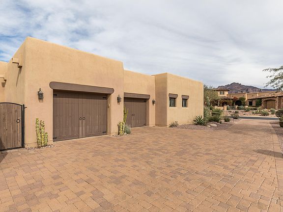 4th image of 2990 S Sycamore Village Dr