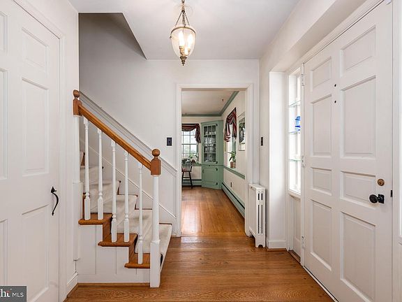 3rd image of 35 Forge Mountain Dr