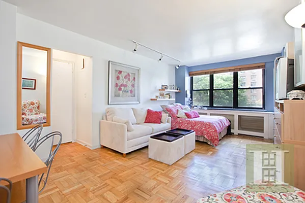 Rented by Halstead Real Estate | media 10