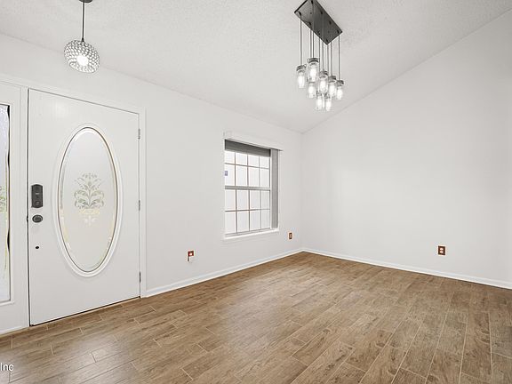 3rd image of 12626 SHIRLEY OAKS Drive