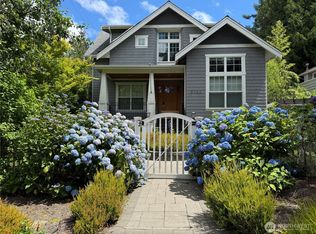 5702 80th Ave SE, Mercer Island, WA 98040