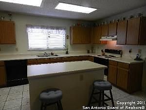 4th image of 8031 Coral Meadow Dr