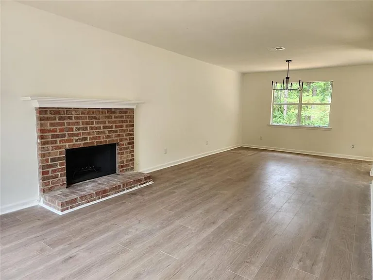 118 Jade Ln — Photo 6