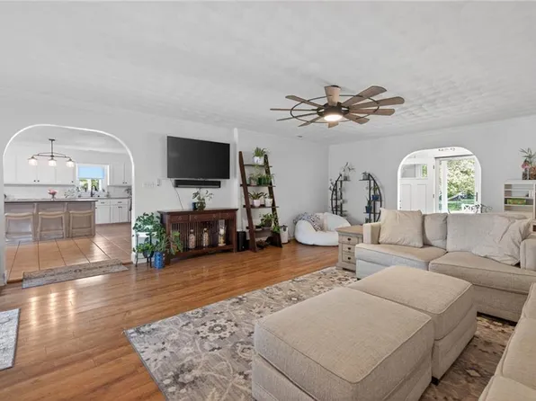 1965 Munden Point Rd, Virginia Beach, VA 23457