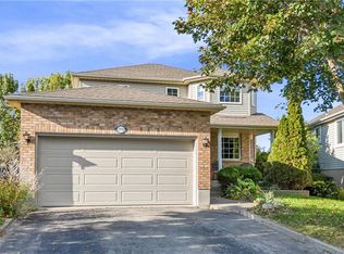 214 Dartmoor Cres, Waterloo, ON N2K3S9