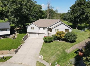 4662 Havenwood Dr, Decatur, IL 62526