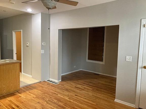 3rd image of 1524 W Cortez St Floor 1