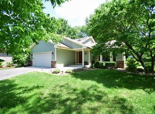 114 Loretta Ln, Saint Paul, MN 55115