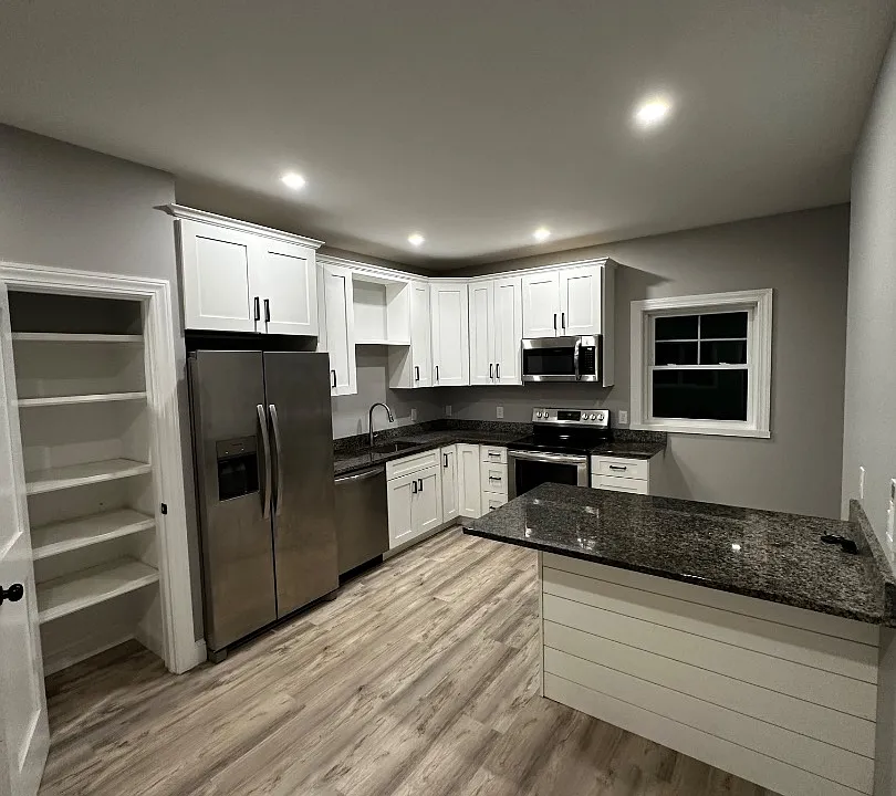 3 Emerald Dr #C