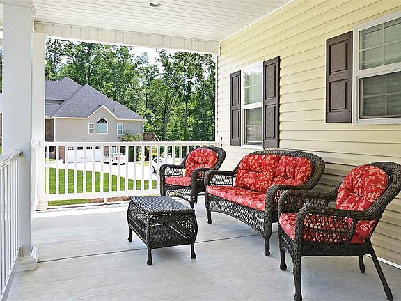 2nd image of 278 Lower Woods Trl NE