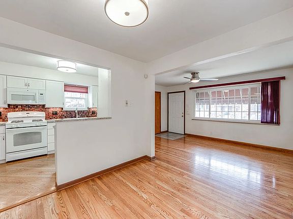 4th image of 4060 McDonald Ave