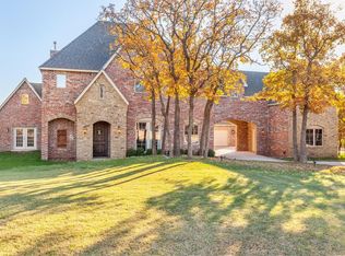7612 Crockett Ln, Edmond, OK 73034