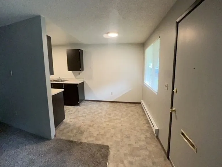 Woodshire Apartments — Photo 21