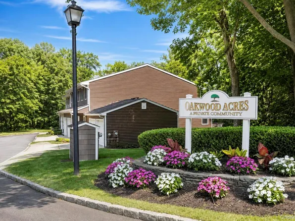 2 Pine Street, Huntington, NY 11743