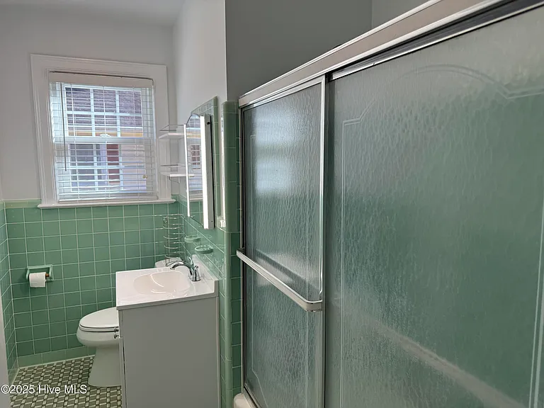 4708 Trent Woods Dr — Photo 15