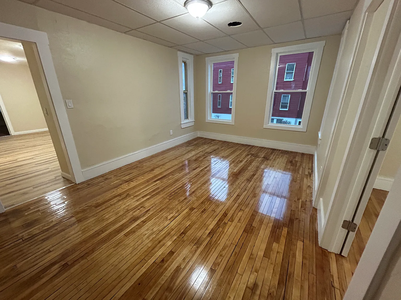 4 bed, 1450 sqft, $2,600 — Photo 2