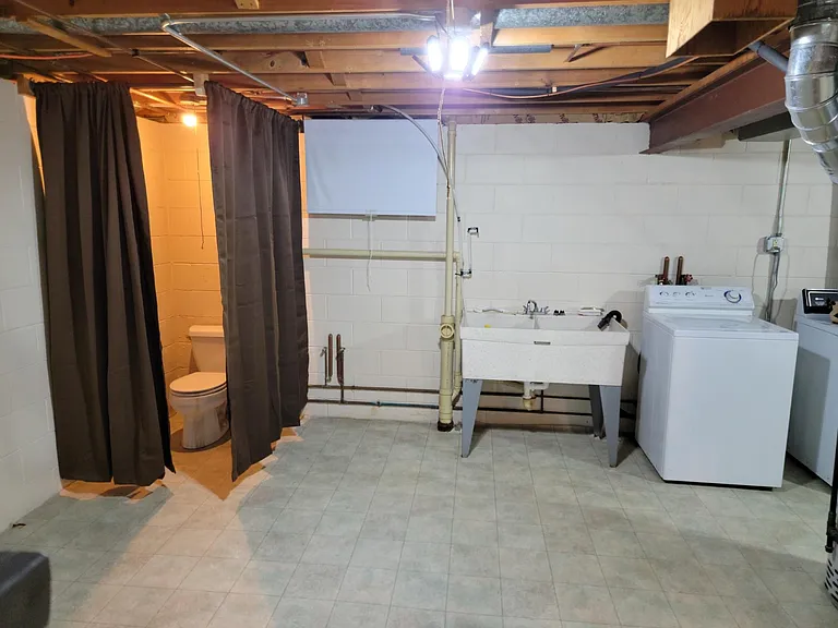 1479 Redfield St — Photo 27