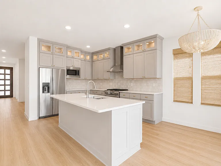 633 E Silver Fox Way — Photo 15