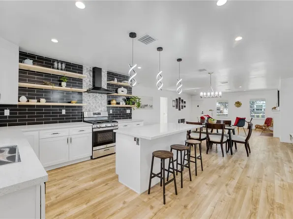5920 Riverton Ave, North Hollywood, CA 91601