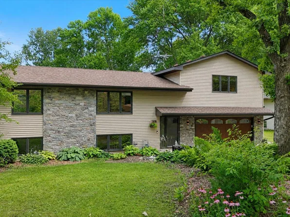 308 Douglas Dr, Buffalo, MN 55313