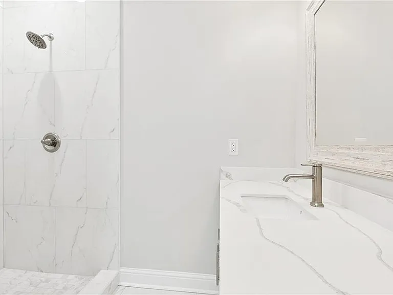 1908 Saint Louis St — Photo 10