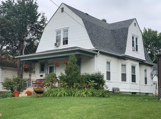 83 S Jackson St, Elgin, IL 60123