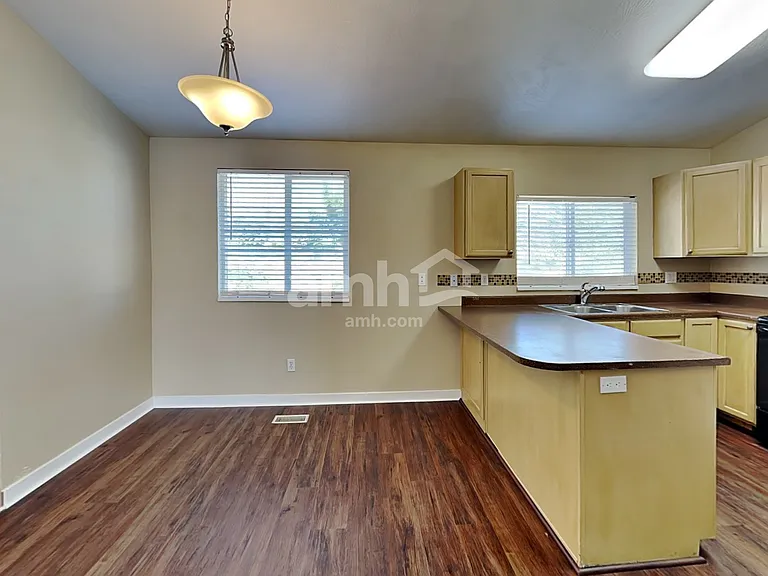 6334 S Clover Creek Ln — Photo 5