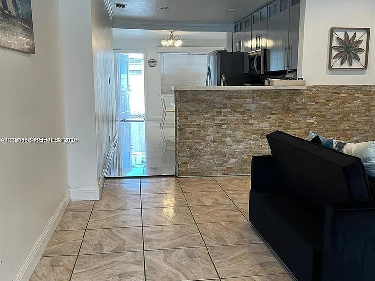 6431 Hayes St — Photo 7