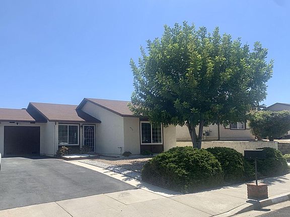 2nd image of 4555 Royal Oak Dr