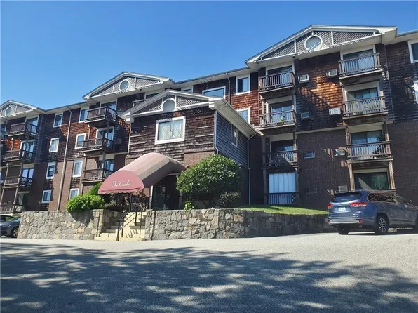 1190 Charles St APT 63, North Providence, RI 02904