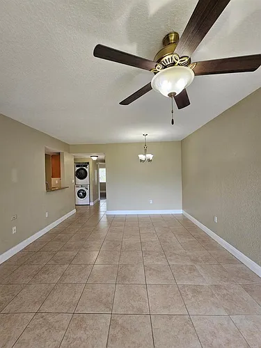 1049 Golden Lakes Blvd #115 Photo 1