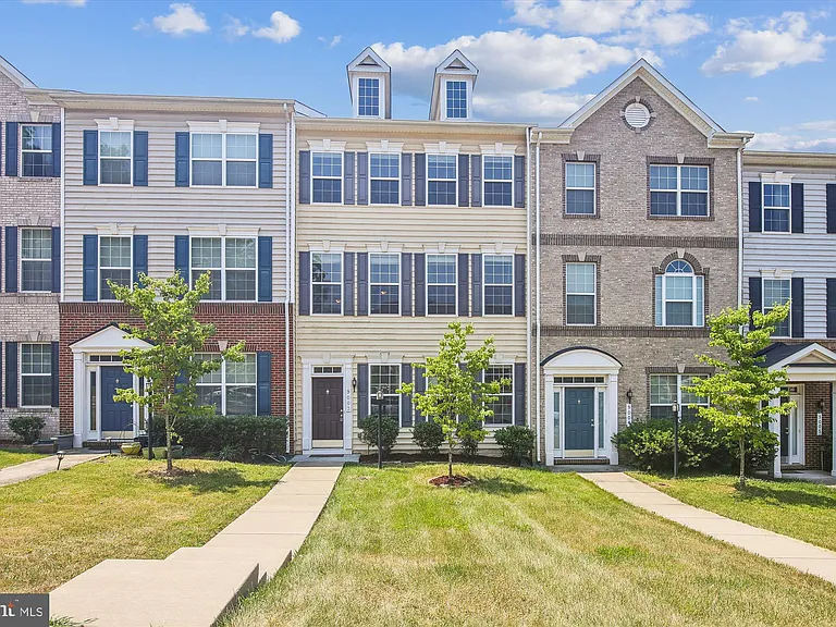 9003 Belo Gate Dr — Photo 1
