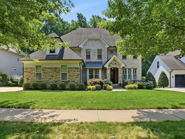 137 Aspenridge Dr, Holly Springs, NC 27540