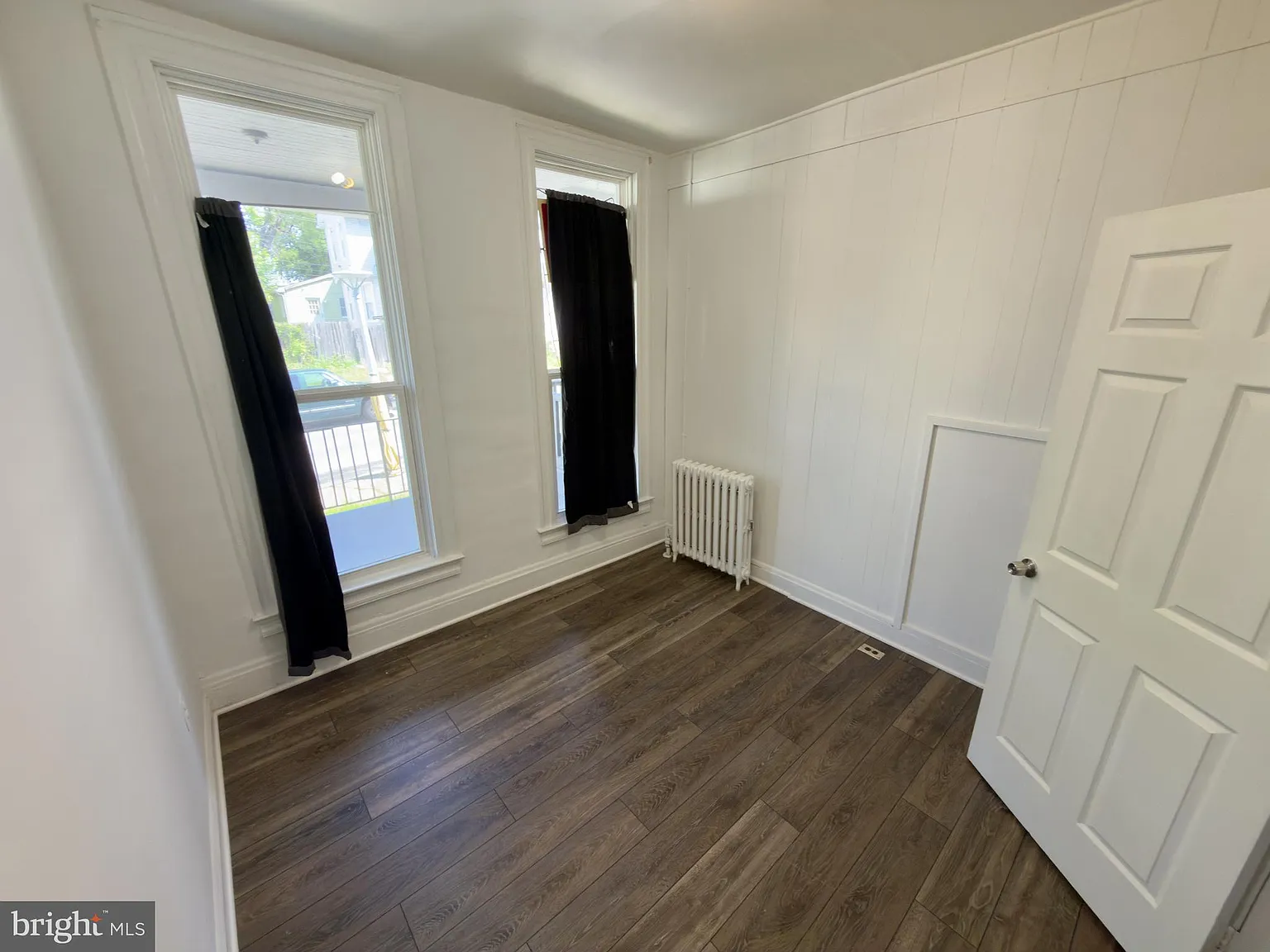4 bed, 1.5 bath, 1620 sqft, $1,900 — Photo 3