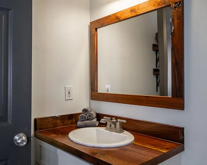 269 N Hull St #202 — Photo 23