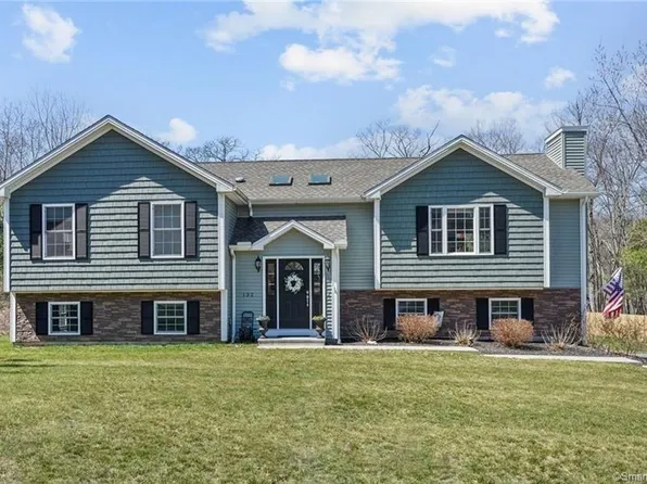132 Laurel Drive, Killingly, CT 06241
