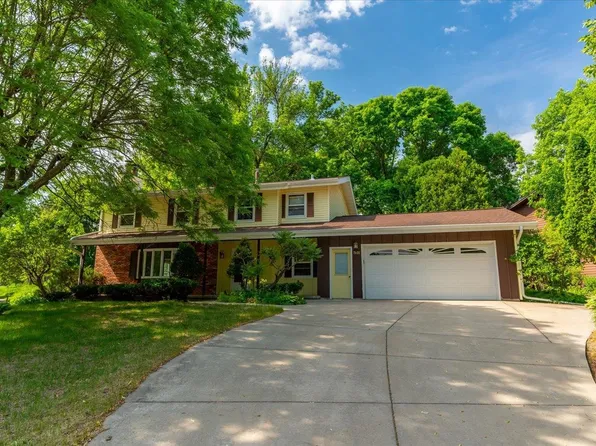 7401 Farmington Way, Madison, WI 53717