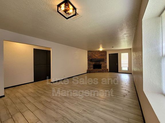 5th image of 1405 Pennington Ave