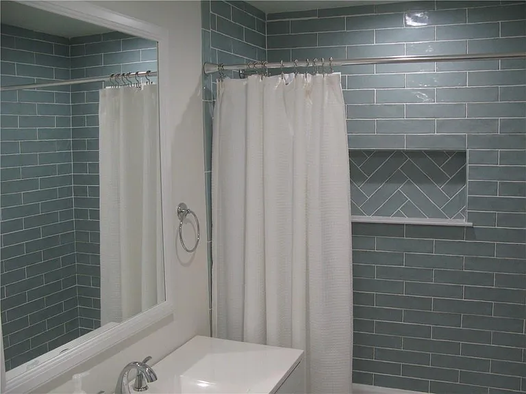 3700 Bay St — Photo 26