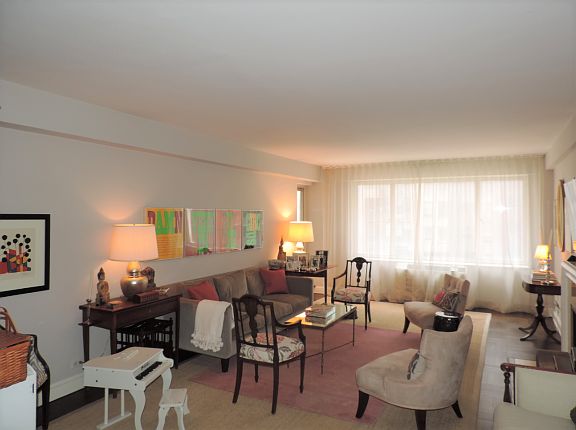 5th image of 41 W 58th St APT 6A
