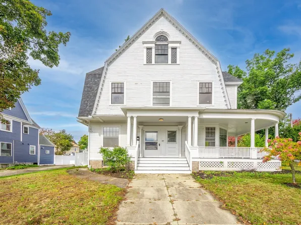 217 Lawrence St, Haverhill, MA 01830