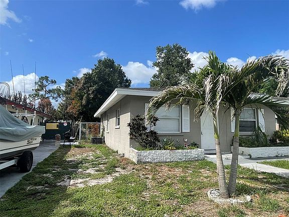 3rd image of 3305 13th Ave W