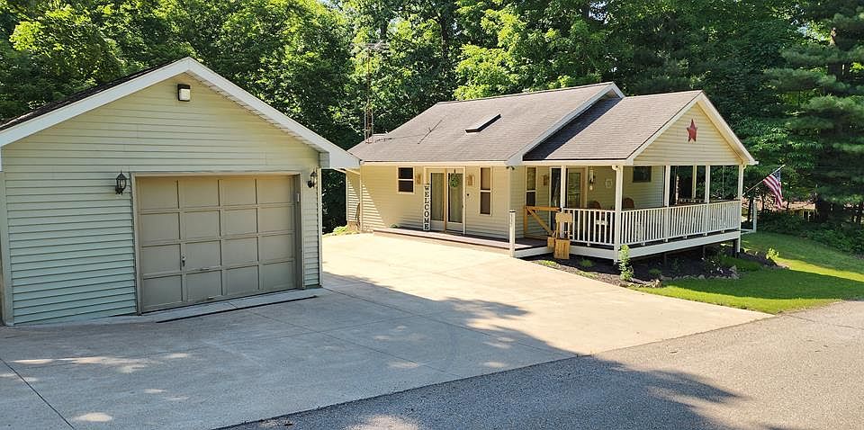 1st image of 337 Lakewood Dr