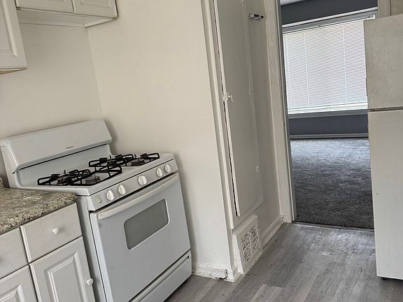 4th image of 2690 Ewald Cir #17648690
