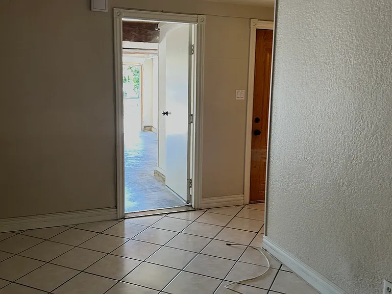 603 Calaveras Ave — Photo 9