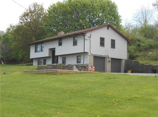 7758 Center St, Emerald, PA 18080