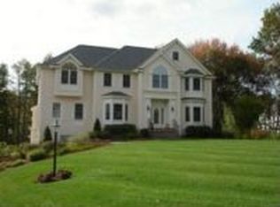 5 Jordyn Ln, Andover, MA 01810