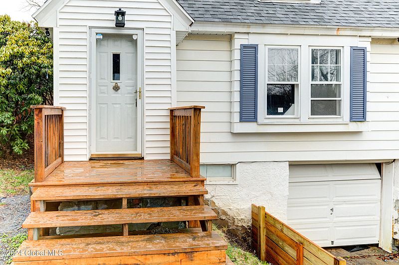 2nd image of 26 Gillen Terrace